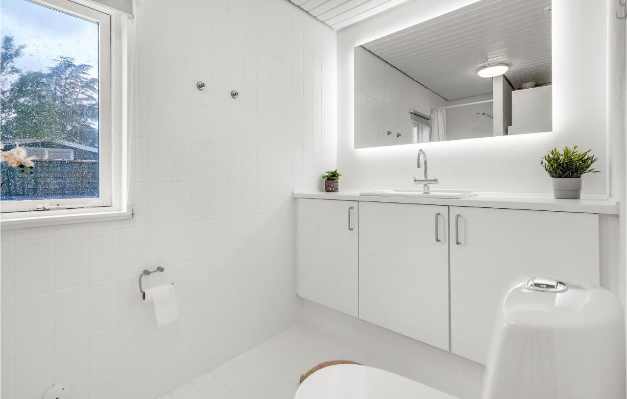 2 Bedroom Stunning Home In Strøby Ladeplads Екстериор снимка