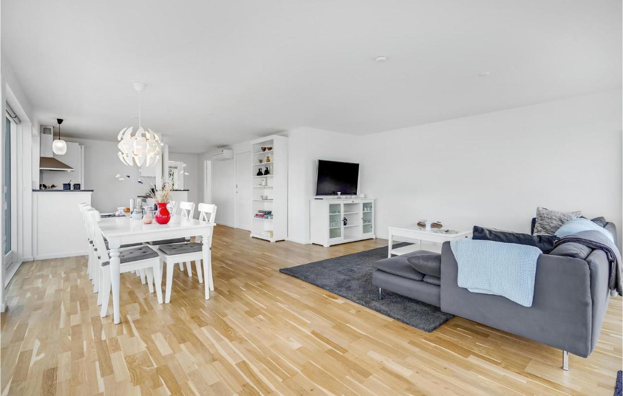 2 Bedroom Stunning Home In Strøby Ladeplads Екстериор снимка